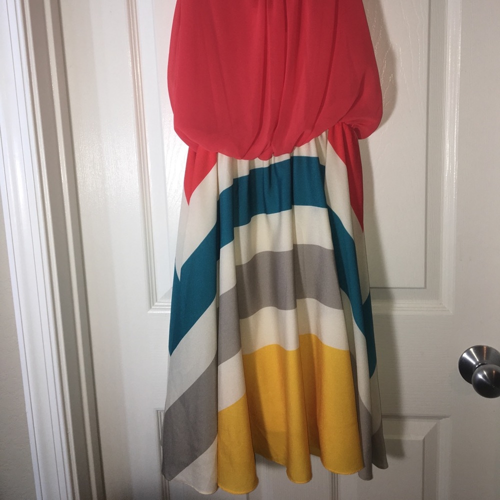 Dress - Picture 2 of 2